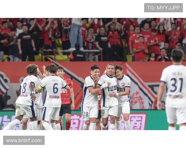 中超争冠大乱斗:三强翻车 1 分领跑,末轮生死局